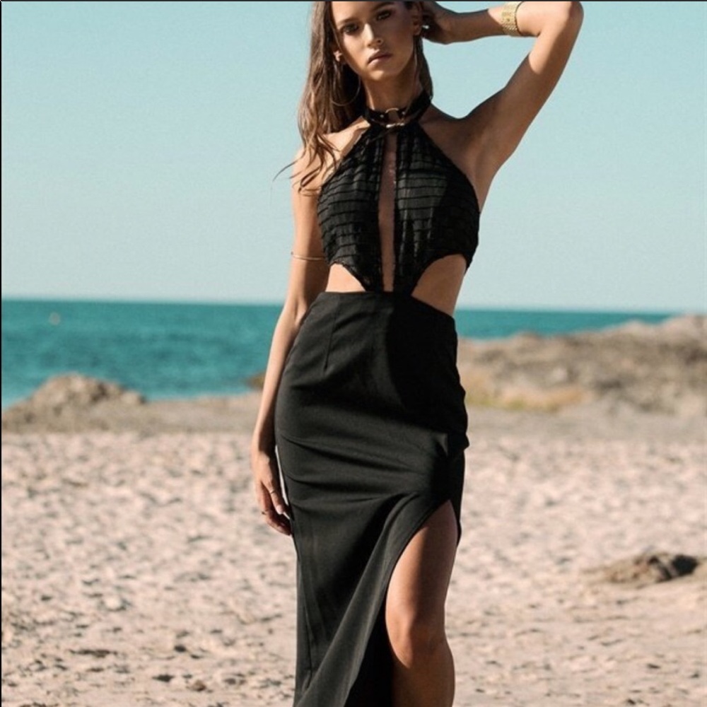 Black Sabo Skirt Maxi/Formal Dress